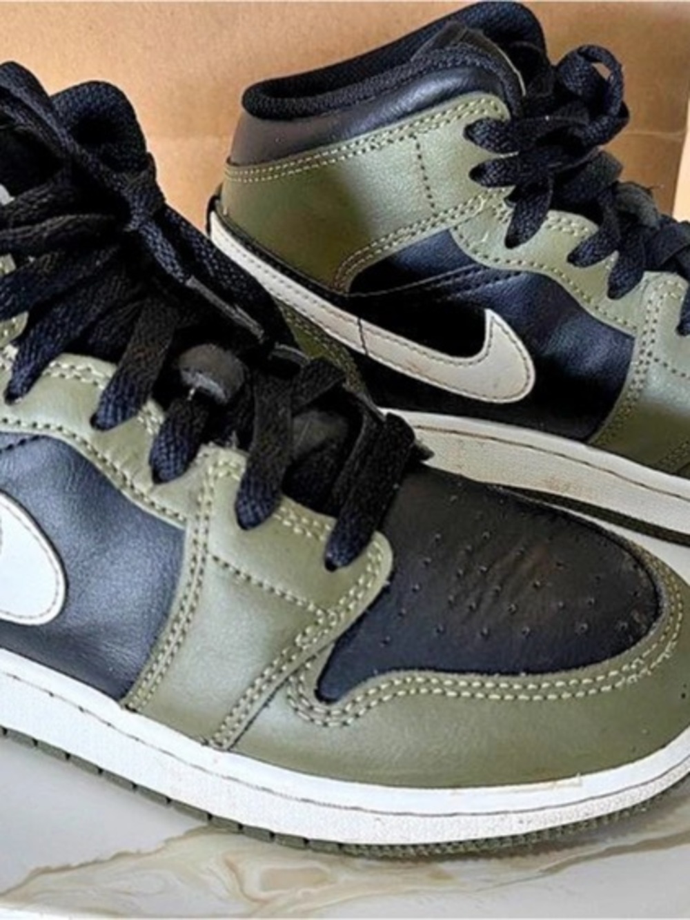 Nike Air Jordan 1 Mid Green & Black Sneakers Like New